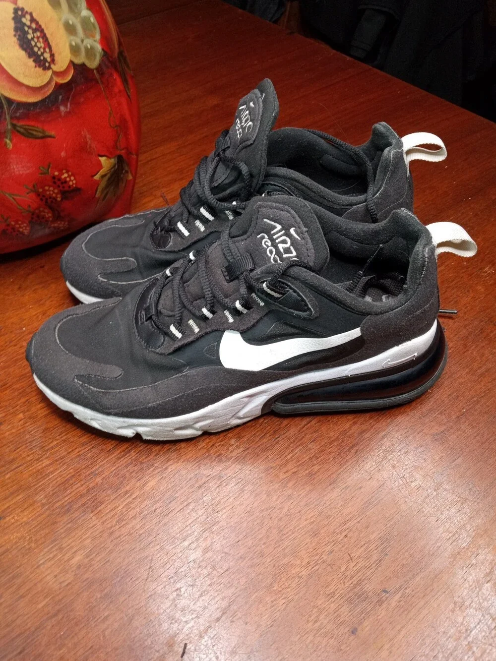Nike Air Max 270 React Running Shoes Womens Size 6 Sneakers AT6174-004